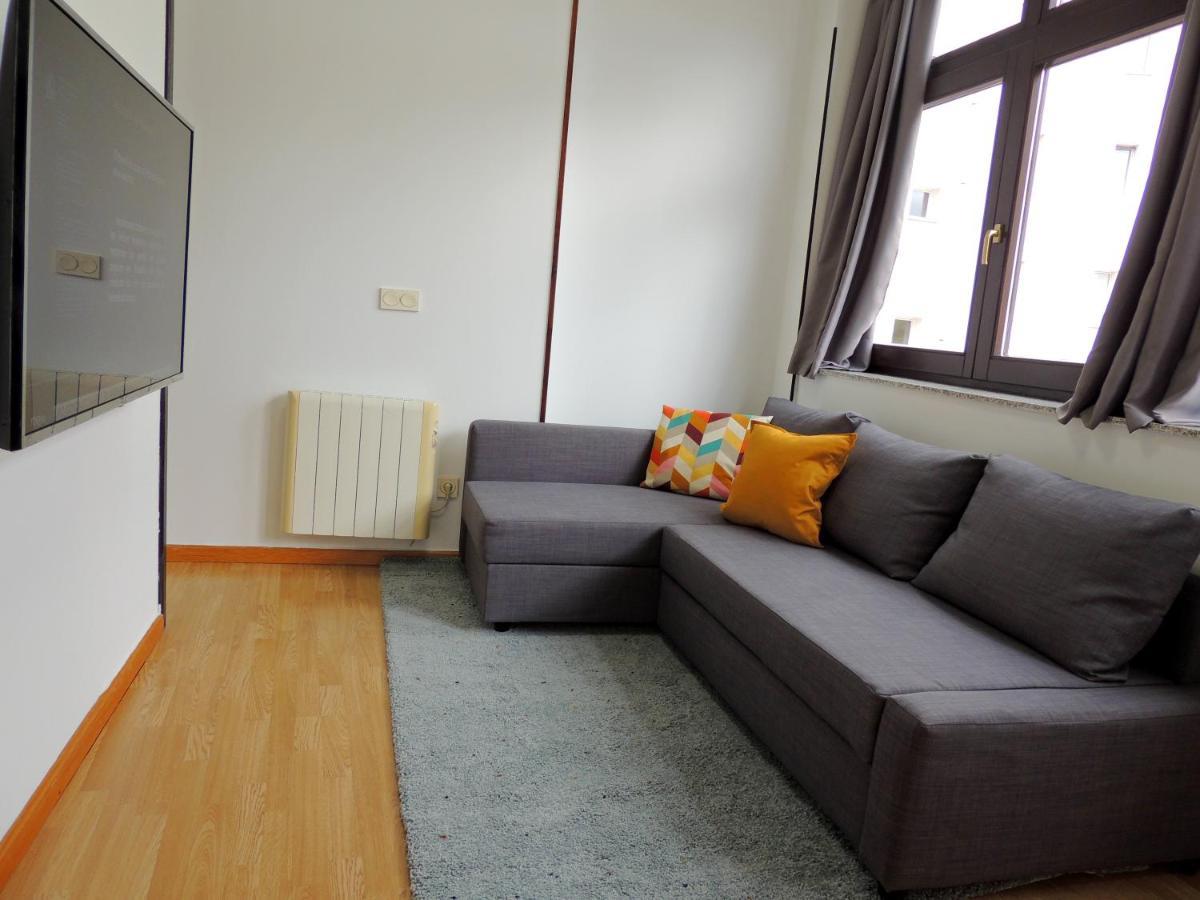 Casa Aurea-Apartamento Zona Antigua,Parking Y Wifi By Delabra Apartments Oviedo Bagian luar foto